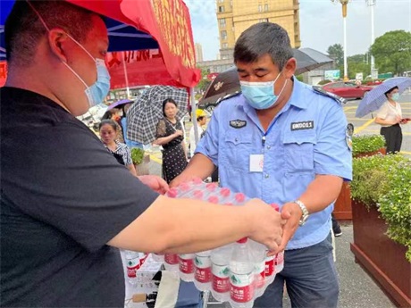 ʮ�������Ϸƽ̨��վ������֧����չ����ΪȺ�ڰ�ʵ�¡��ߡ������߿�Ϊ���뻤�����˶�