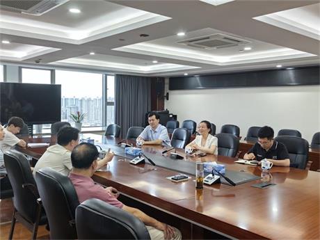 ���˴�ί�ḱ���Ρ����ܹ��ᵳ����ǡ���ϯ����һ�е�ʮ�������Ϸƽ̨��վ�����߷õ���