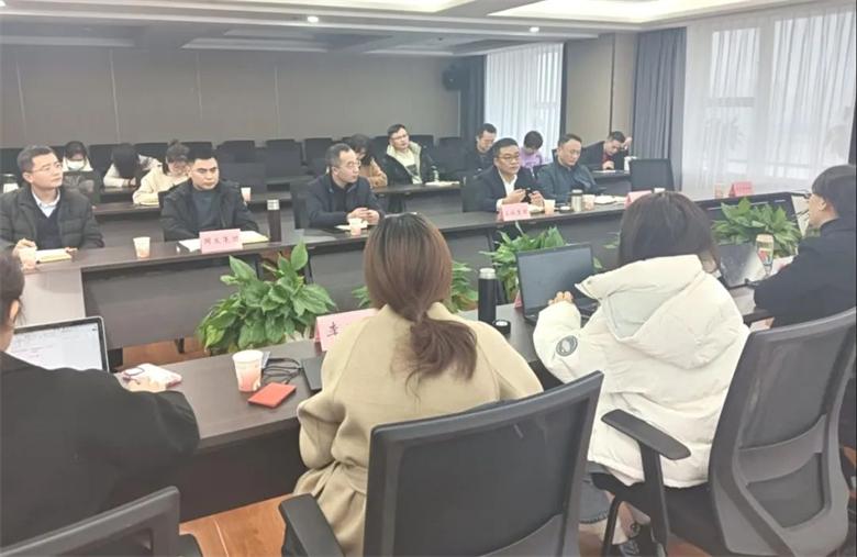 ���˻����ʦ���������շ��������������һ�е�������̸����